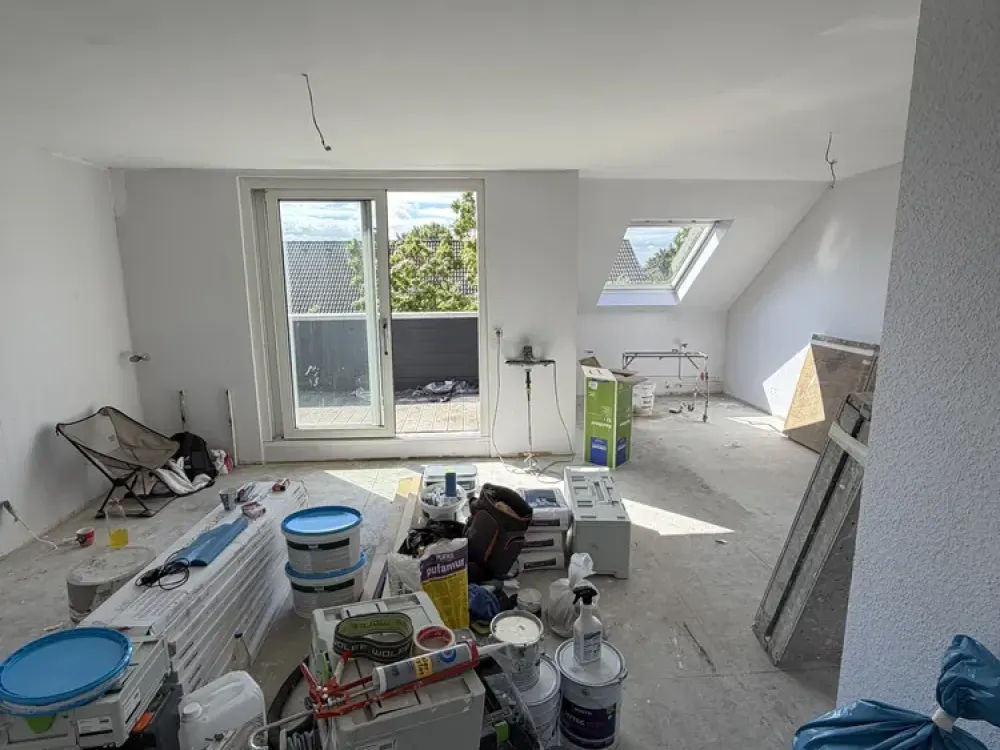 Renovierte 4-Zimmer-Wohnung mit 2 Balkonen im DG - Leverkusen-Schlebusch
