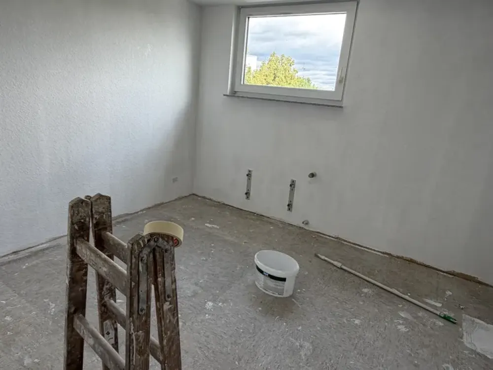 Renovierte 4-Zimmer-Wohnung mit 2 Balkonen im DG - Leverkusen-Schlebusch