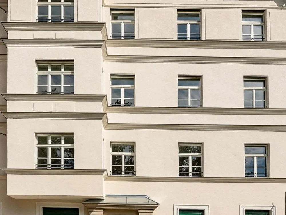 Chic Nest! + Dark Parquet + Underfloor Heating + Balcony + Bathroom with Tub & Shower + LED Lighting