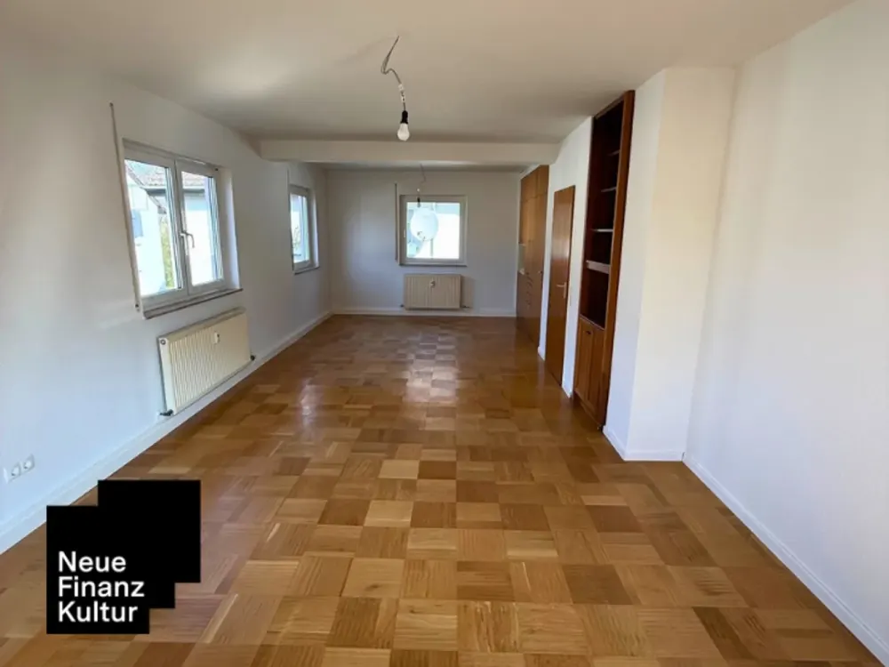 3-Zimmer-Wohnung im 1. OG mit Balkon, Garten, Gartenhaus & Garage mit Werkstatt