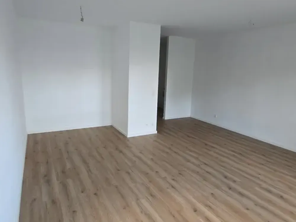 Nachmieter gesucht, schöne sanierte 1-Zimmer-Wohnung mit großem Balkon