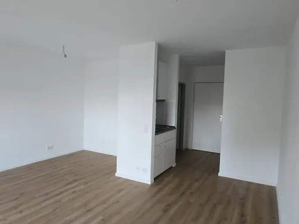 Nachmieter gesucht, schöne sanierte 1-Zimmer-Wohnung mit großem Balkon