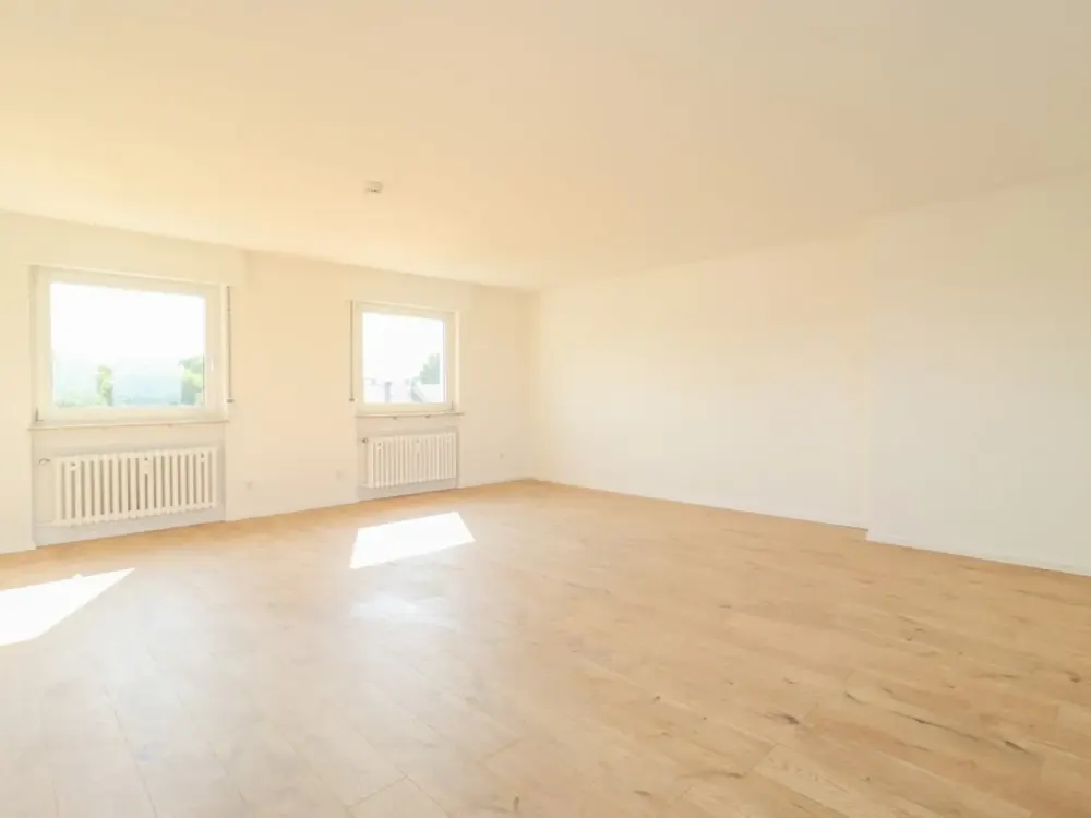 54 m² to Feel Good, 1-Room Apartment with New Fitted Kitchen & Newly Developed Roof Terrace