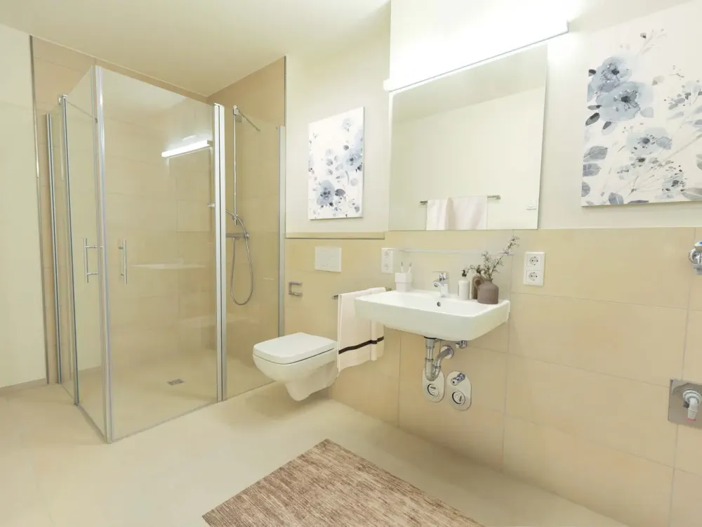 KfW 40 New-Build Apartment with Fitted Kitchen, South Balcony, Real Wood Parquet, Elevator, Underground Parking