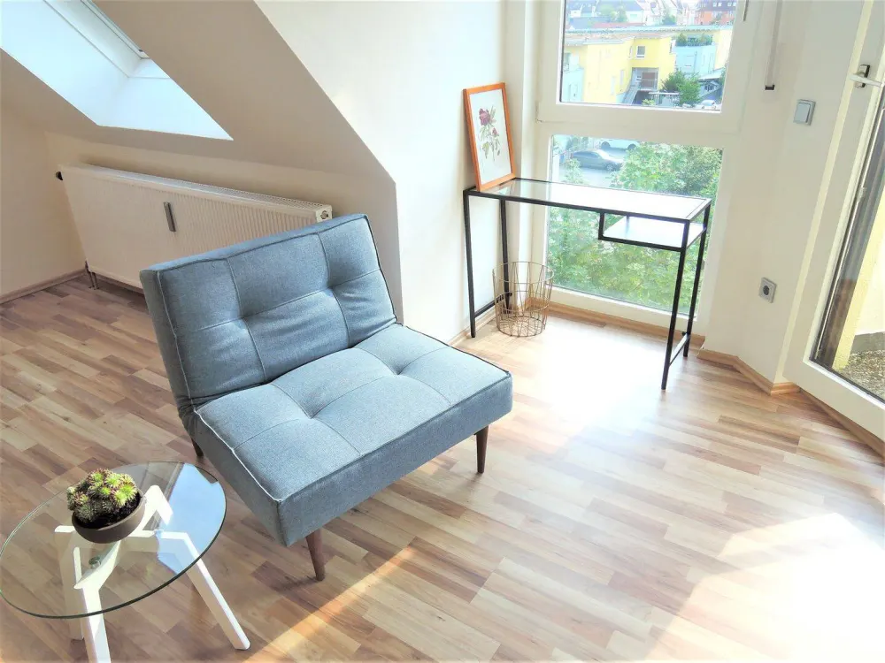 Helles 1-Zimmer Apartment mit kleinem Sonnenbalkon