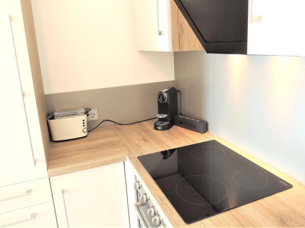 Helles 1-Zimmer Apartment mit kleinem Sonnenbalkon