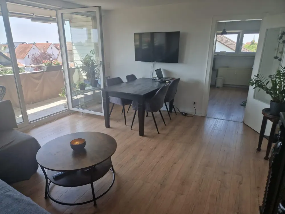 3ZKB Karlsdorf mit Balkon