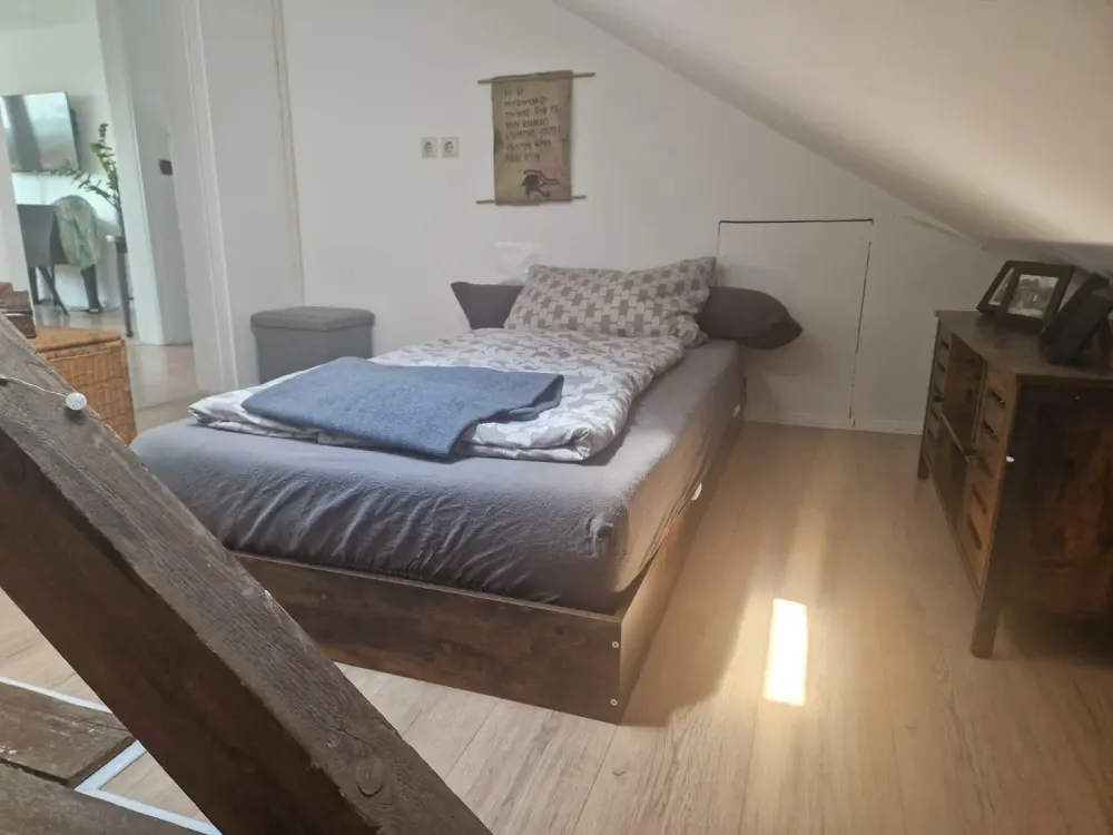 3ZKB Karlsdorf mit Balkon