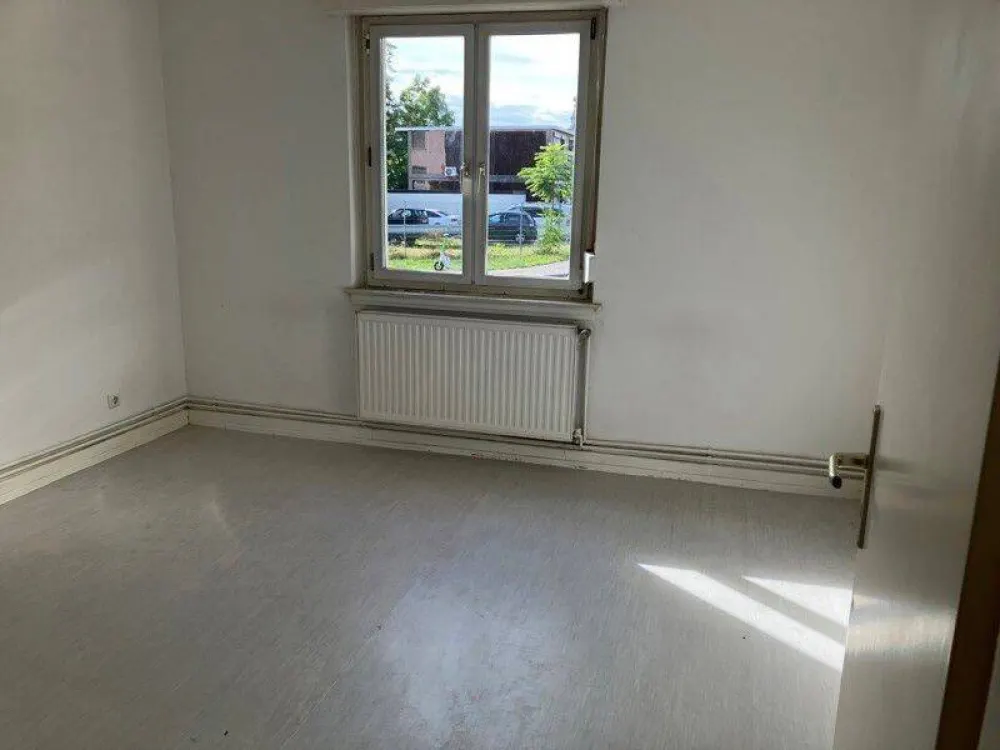Kleine 3 Zimmerwohnung mit eigenem Garten