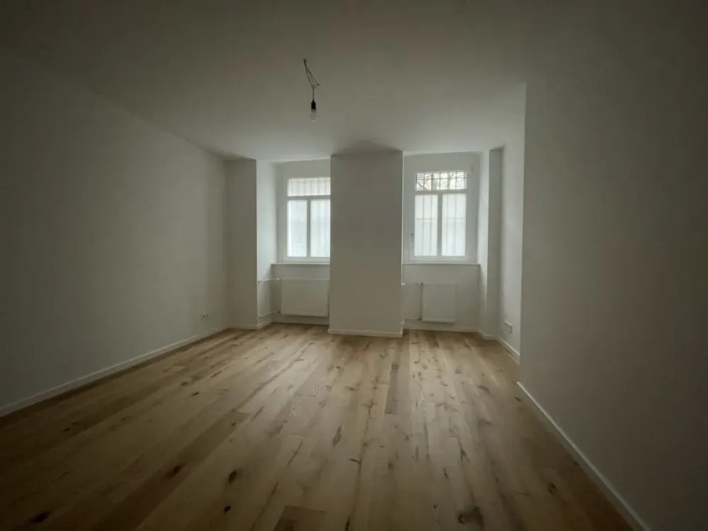 Erstbezug nach Sanierung, 3 Zimmer Wohnung mit EBK und Duschbad