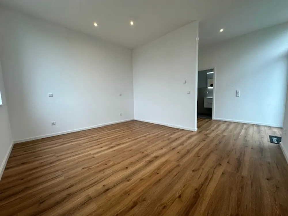 Barrierefreie Etagenwohnung mit großer Dachterrasse!