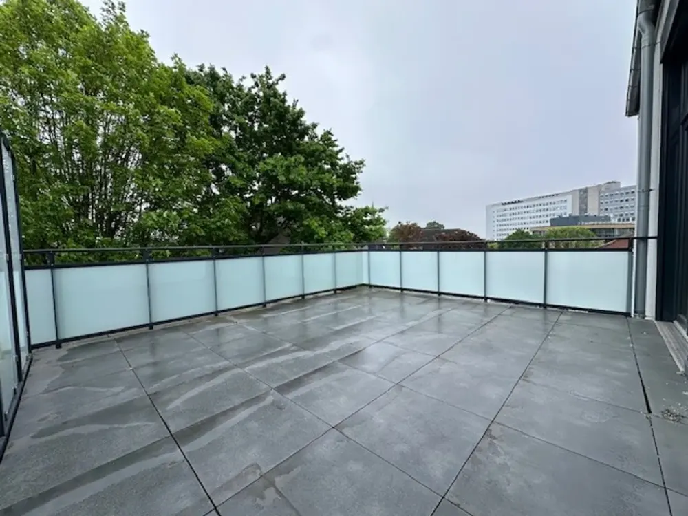 Barrierefreie Etagenwohnung mit großer Dachterrasse!