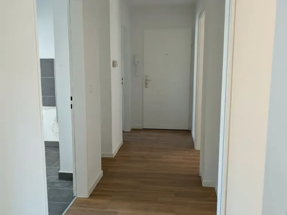 Modernized 3-Room Apartment