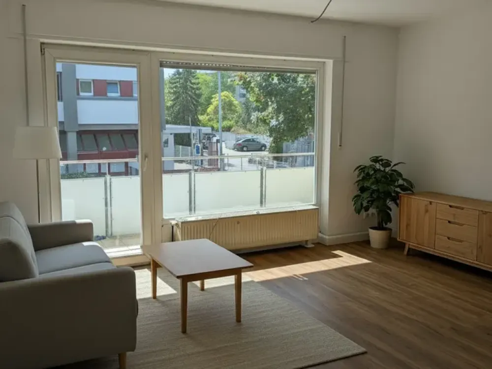 Modernized 3-Room Apartment