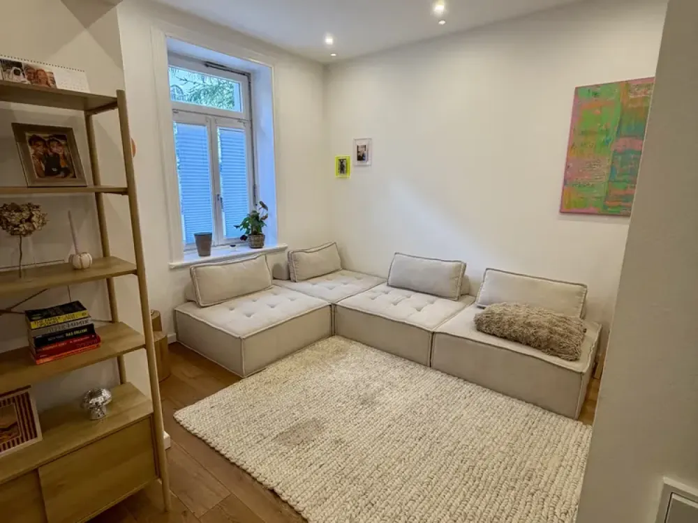 Moderner Altbau: 2,5-Zimmer-Wohnung mit Garten in Hamburg-Eimsbüttel