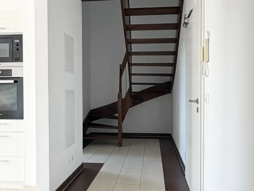 Charming Maisonette Apartment with Balcony in Leipzig Zentrum-West