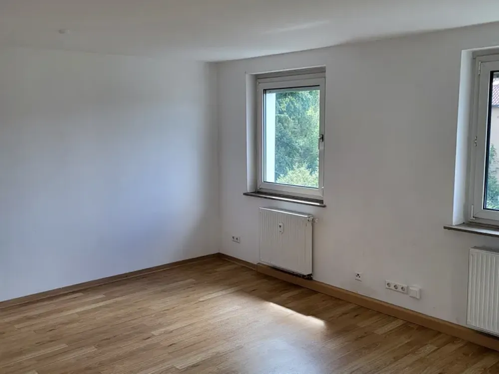 Große 2 Zimmerwohnung mit Blick ins Grüne