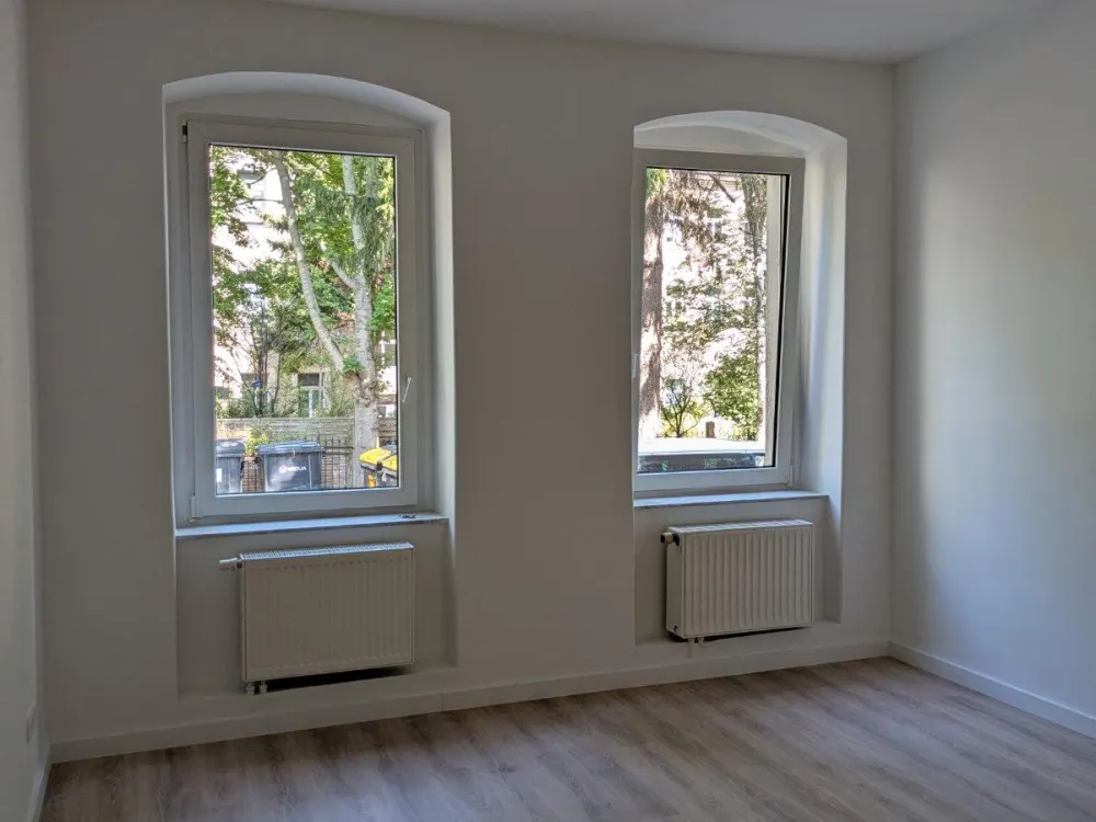 neu sanierte 4 Zimmer Wohnung im EG mit 2 Bäder + Austritt! #KD62
