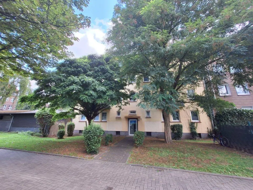 Frisch renovierte 2 Zimmer Wohnung