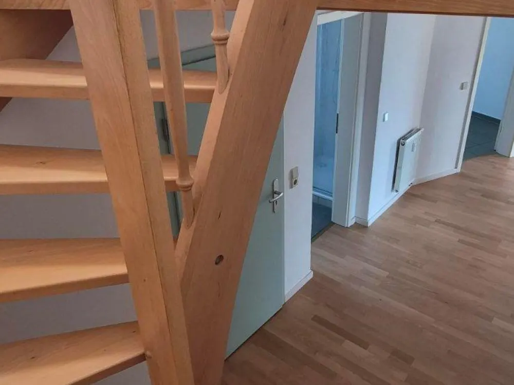 Großzügige 6-Zimmer-Maisonettewohnung mit 138 m² im Gründerzeithaus in Dresden-Cotta