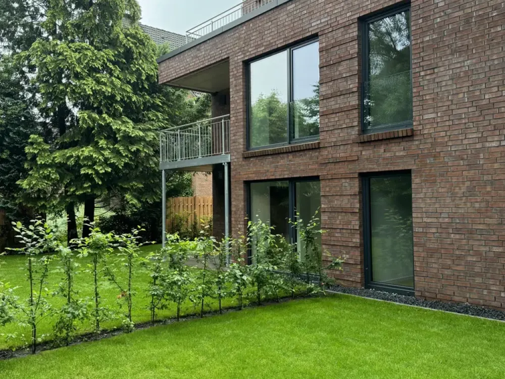 Neubau: Moderne 3-Zimmer-Wohnung mit eigenem Gartenanteil