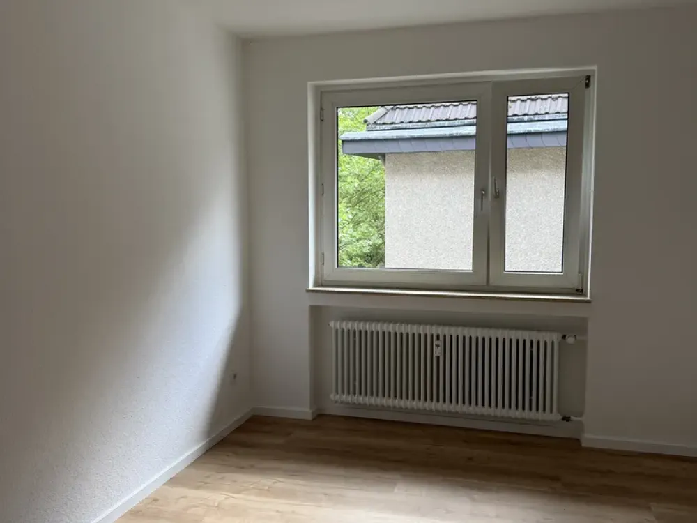 NUR MIT WBS für 3 Personen - renovierte 3-Zimmer Wohnung