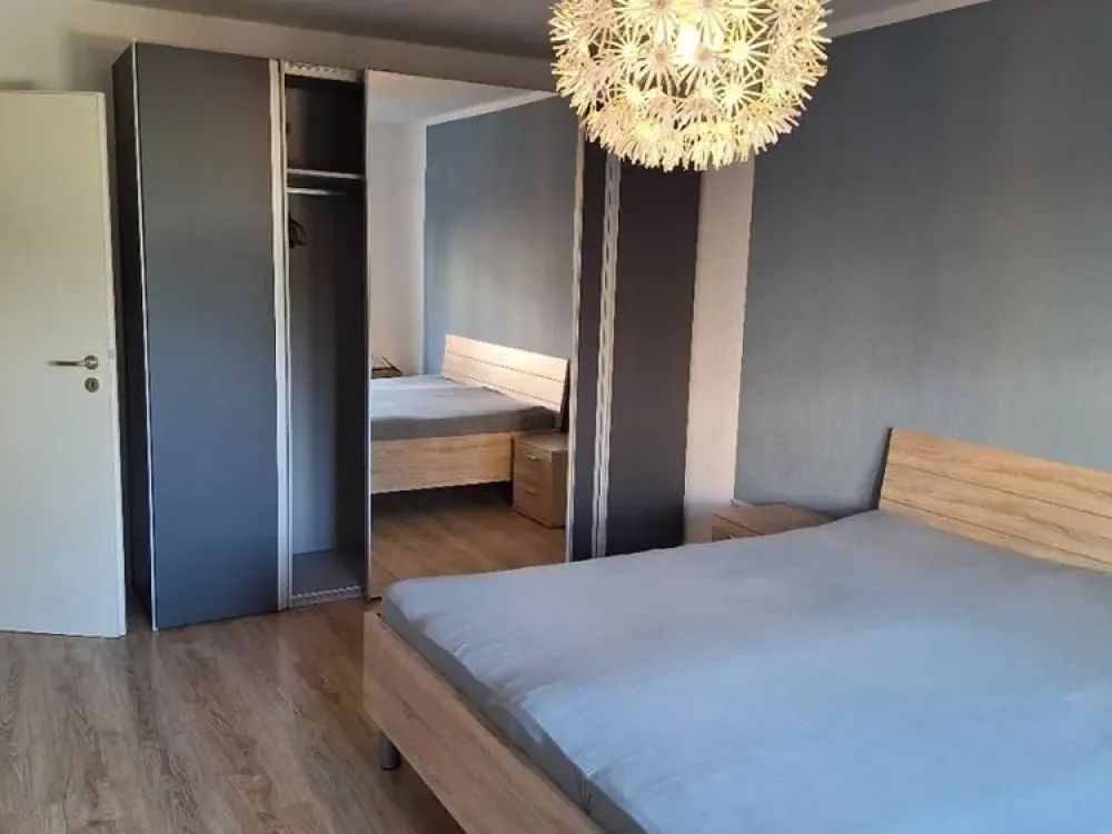 Fully Furnished Apartment on Leineinsel - 2 Rooms, 55 m² with Terrace and Underground Parking Space