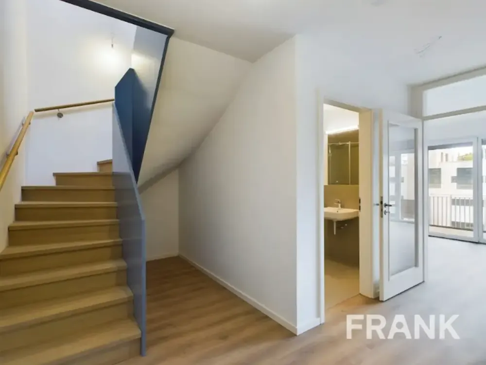 Traumhafte 5-Zimmer- Maisonette-Wohnung mit Dachterrasse in Norderstedt