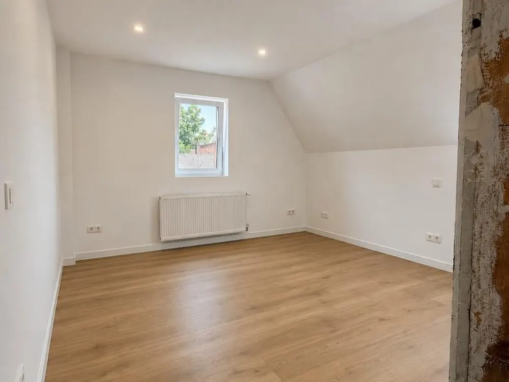 Moderne 3-Zimmer-Dachgeschosswohnung mit hochwertiger Ausstattung in Top-Lage von Heroldsberg