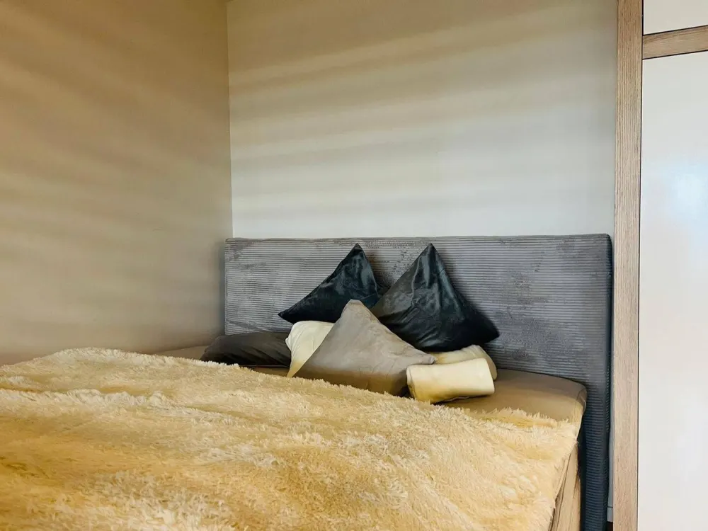 Geräumige 1-Zimmer-Wohnung mit Balkon und Einbauküche in München