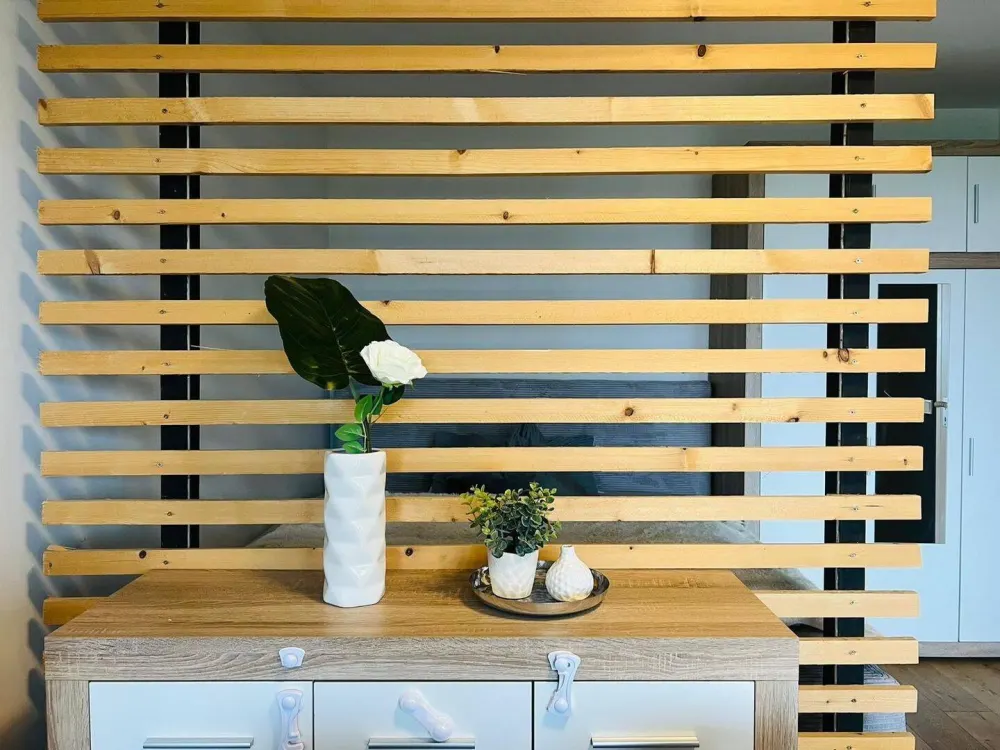 Geräumige 1-Zimmer-Wohnung mit Balkon und Einbauküche in München