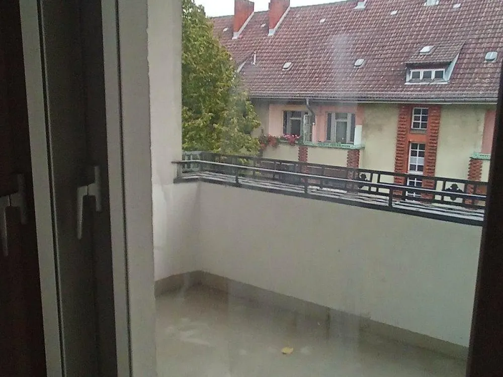Viel Platz in 2 Zimmern und Balkon in Berlin Reinickendorf