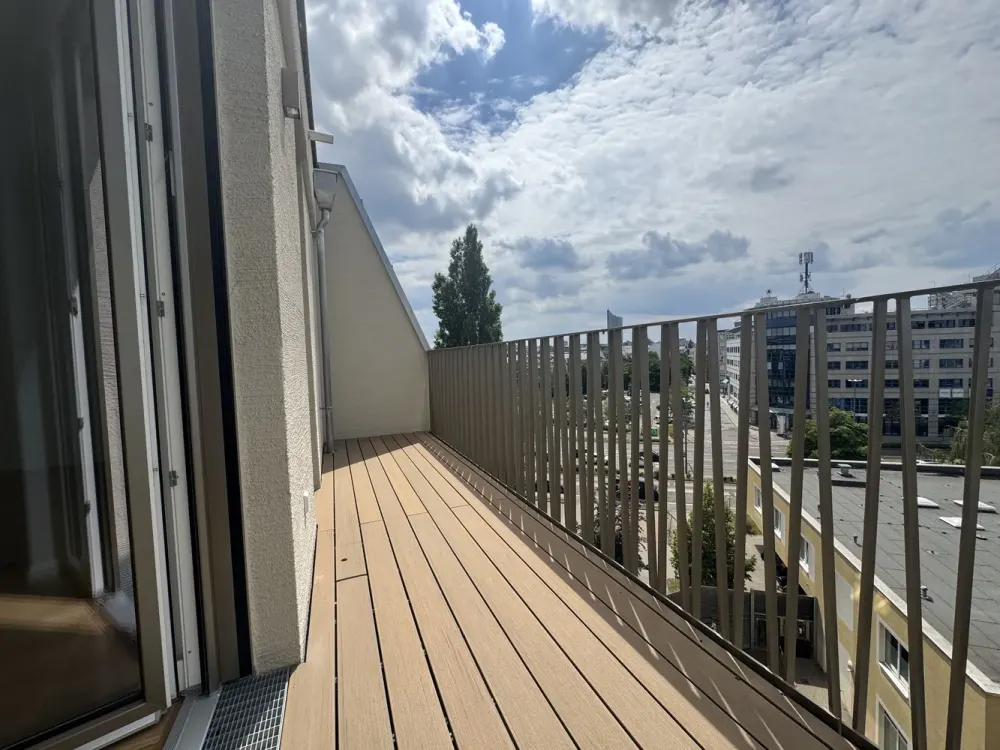Smarter Living: 2-Room Apartment with Balcony and View over Leipzig in First Occupancy