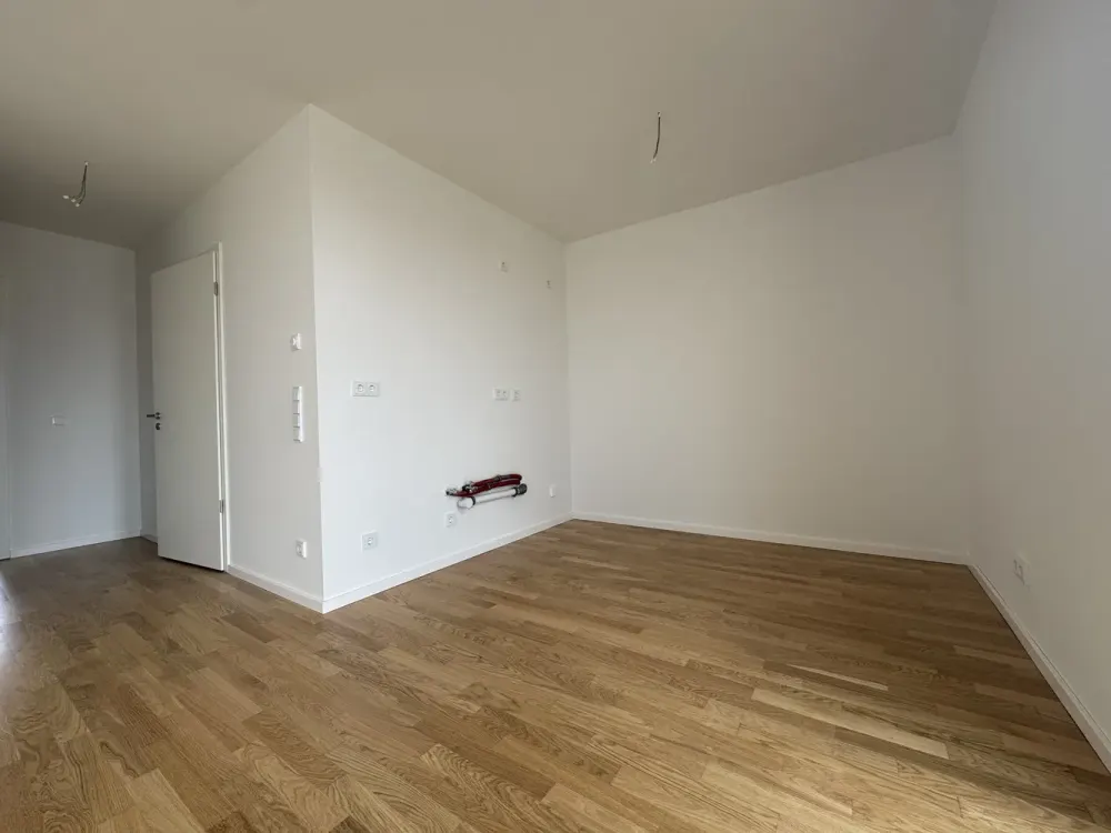 Smarter Living: 2-Room Apartment with Balcony and View over Leipzig in First Occupancy