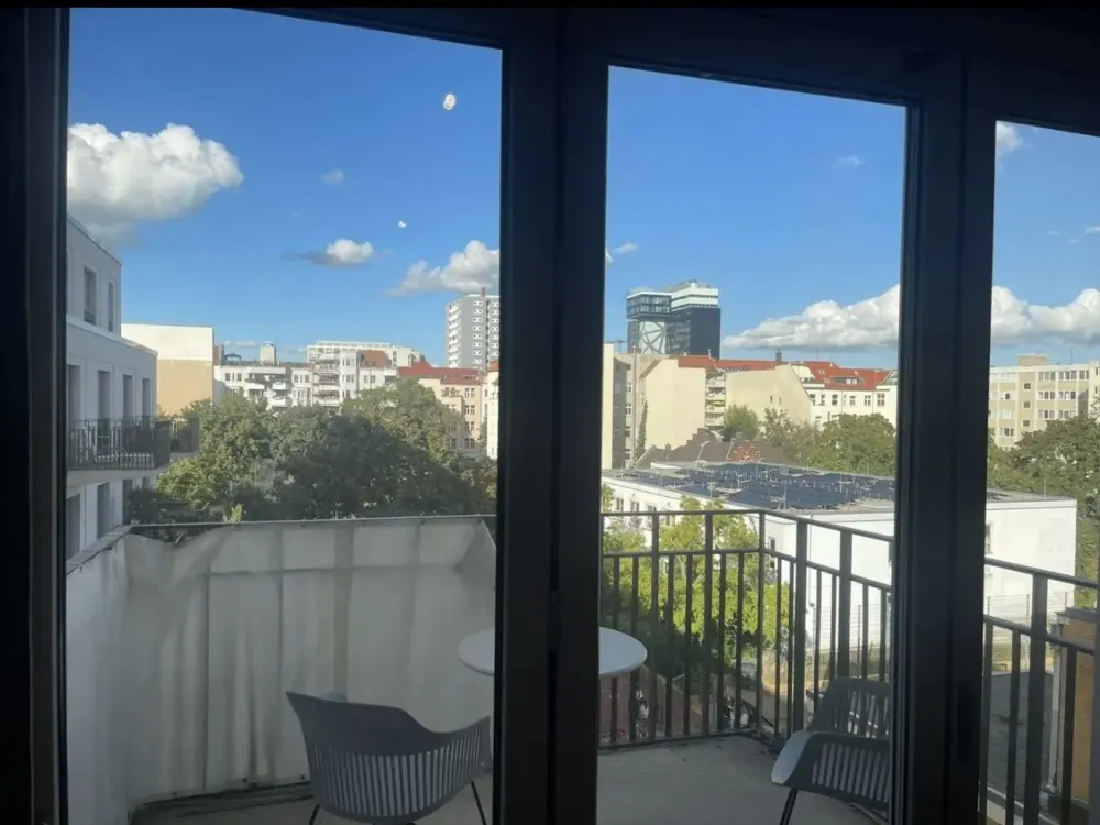 Exklusiv wohnen am ViKtoria-Luise-Platz, Hochwertig möblierte 2-Zimmer-Wohnung im GEISBERG BERLIN