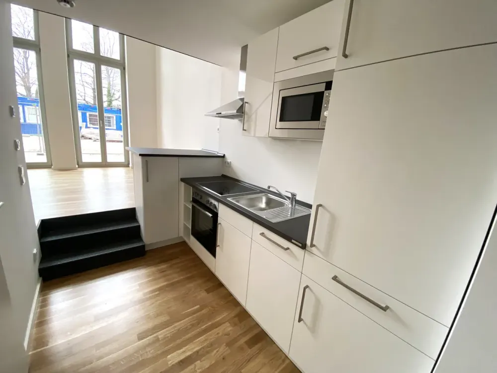 Zwischen Spree & Altstadt, wunderschöne Galerie-Wohnung mit Terrasse