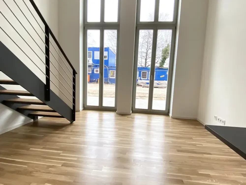 Zwischen Spree & Altstadt, wunderschöne Galerie-Wohnung mit Terrasse