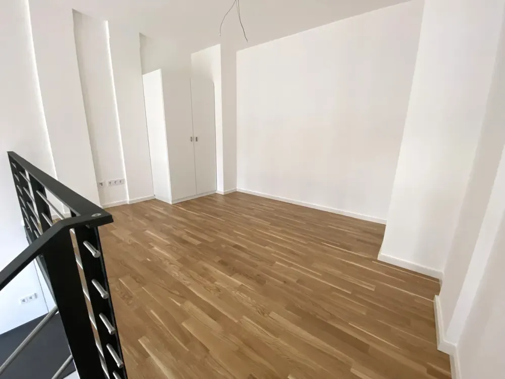 Zwischen Spree & Altstadt, wunderschöne Galerie-Wohnung mit Terrasse