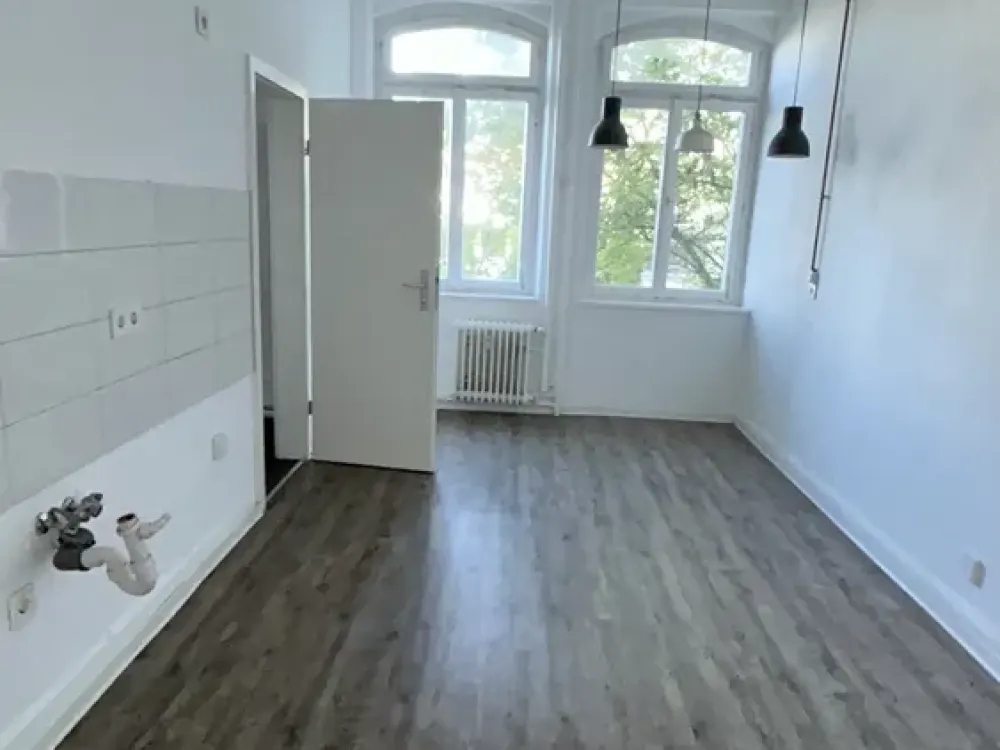 WG Gründung ! Atemberaubende 7 Zimmer Wohnung