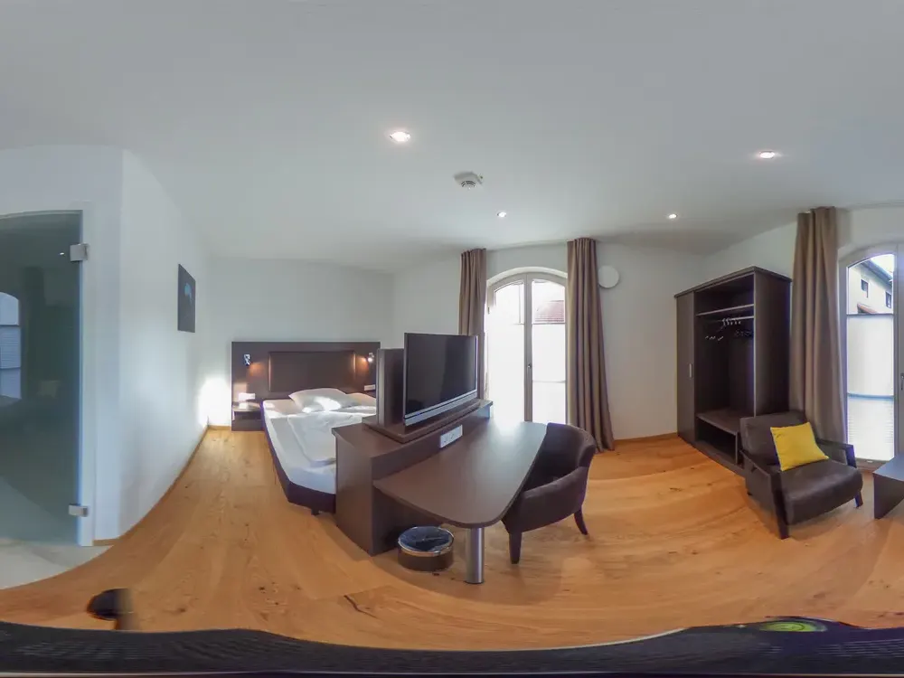 Furnished, Quiet Apartment with Full Amenities