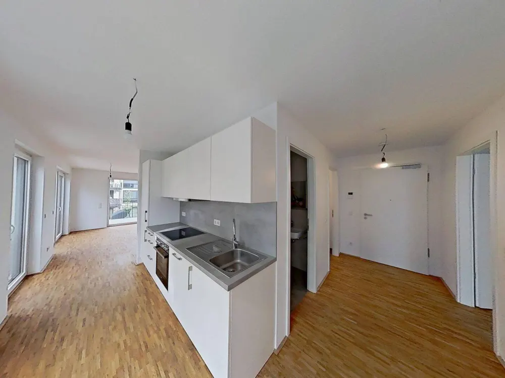 Stylish 2-Room Apartment with Balcony and Fitted Kitchen!
