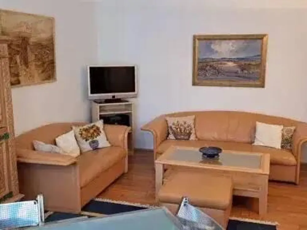 Möblierte, renovierte 2-Zimmer-EG Wohnung, Mettmann