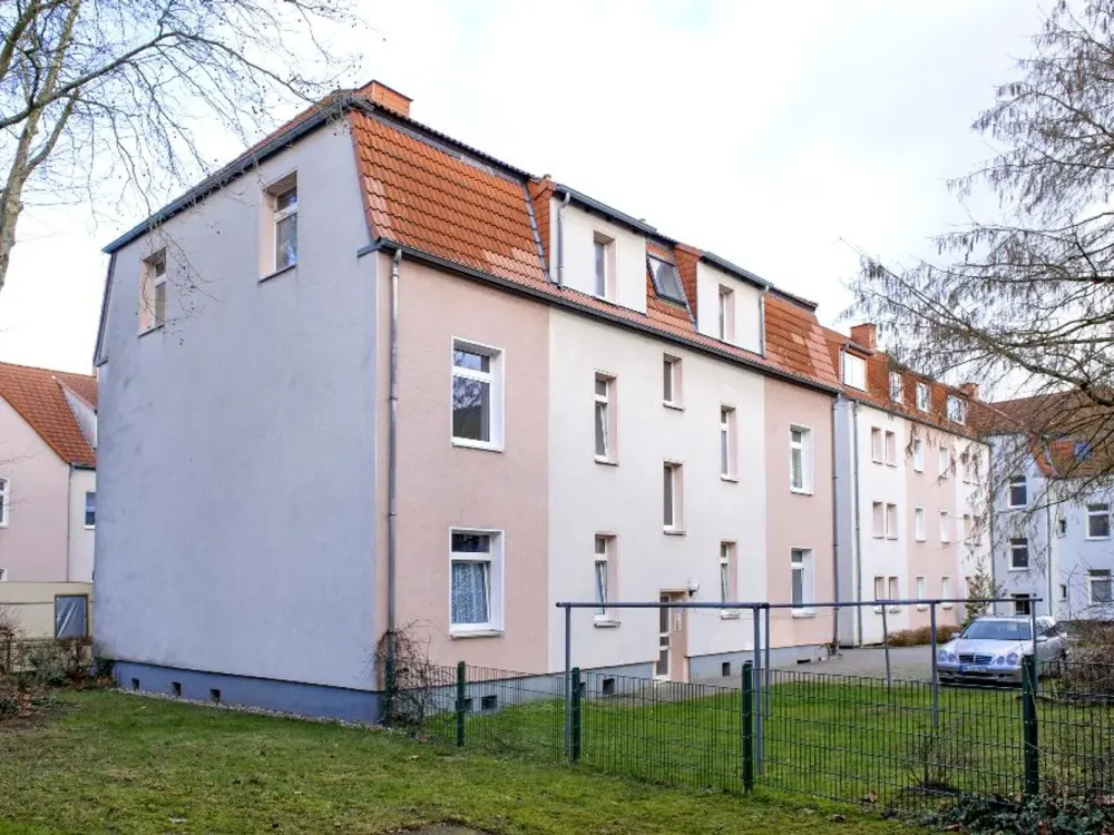 Available Immediately! 2-Room Apartment in Dortmund Bövinghausen