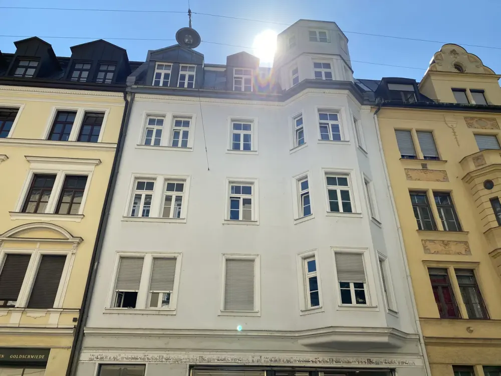 3 Zimmerwohnung * Lehel * WG geeignet * Isarnah * U-Bahnstation Lehel 2 min