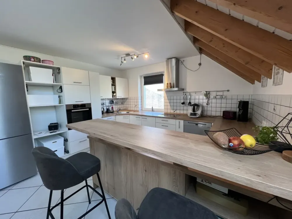 +++ TOP WOHNUNG MIT BAlKON IN OHLIGS +++