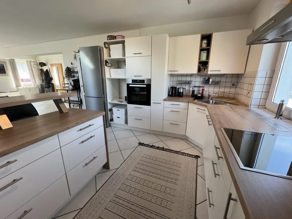 +++ TOP WOHNUNG MIT BAlKON IN OHLIGS +++