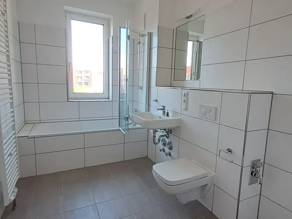 Spacious 4-Room Apartment with 2 Balconies - Move In and Feel at Home!