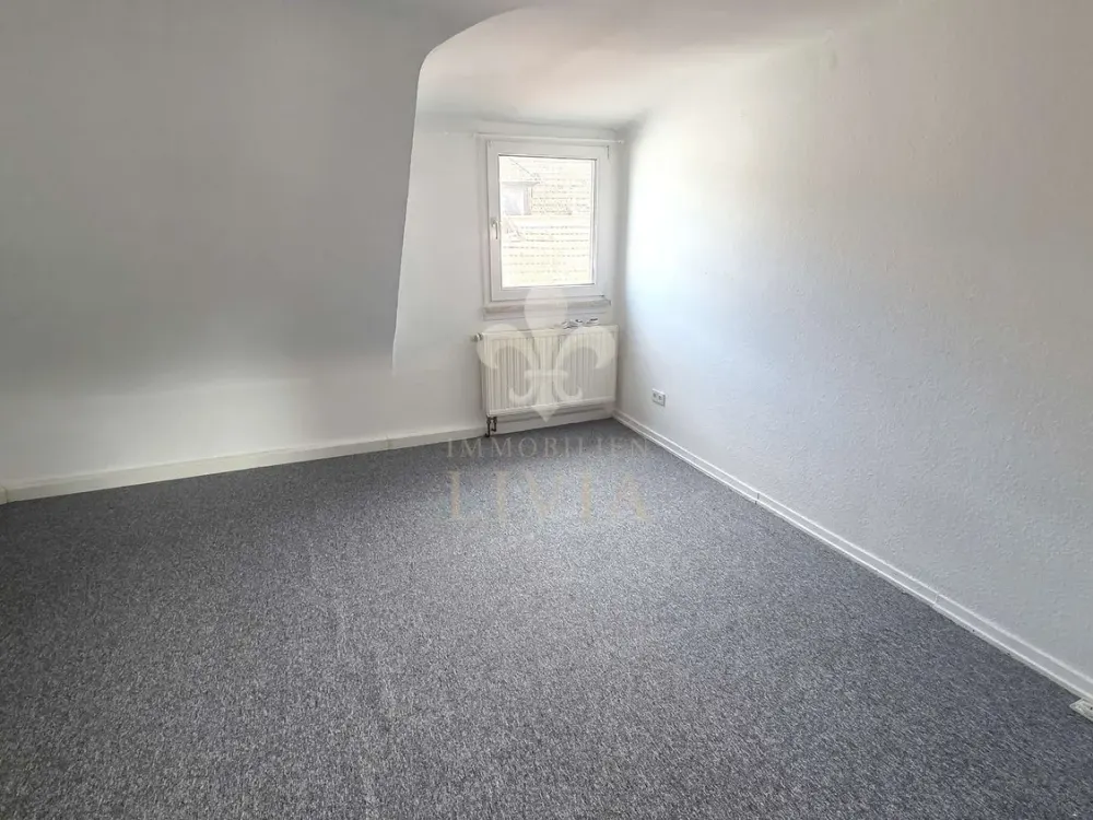Großzügige 4-Zimmer-Wohnung in zentraler Lage von Saarbrücken-Dudweiler