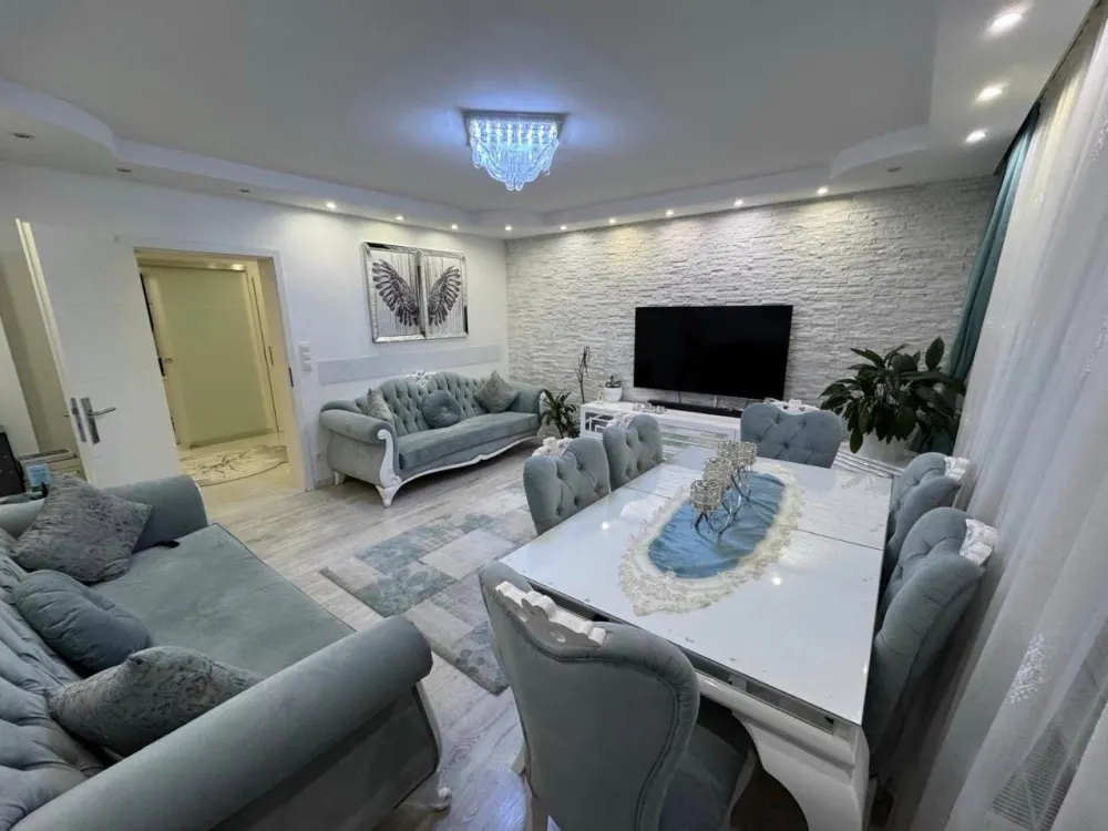 3-Zimmer-Wohnung mit Balkon in Nürnberg, St. Leonhard