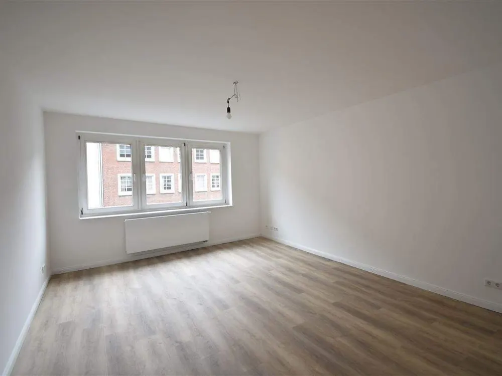 D-Altstadt! Sanierte 3-Zimmer-Wohnung ab sofort zu vermieten